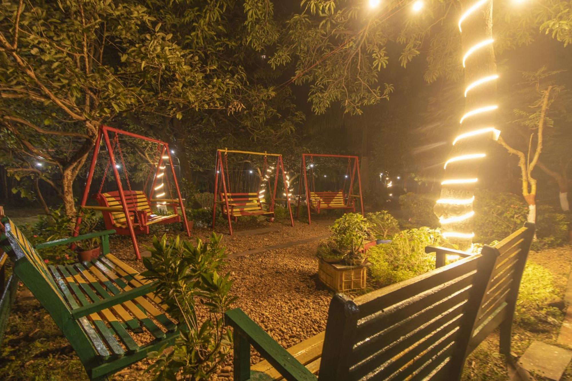 Wow Stayz2 Misty Meadows Pachmarhi ภายนอก รูปภาพ